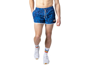 Man wearing hydrate print BIKE® track short